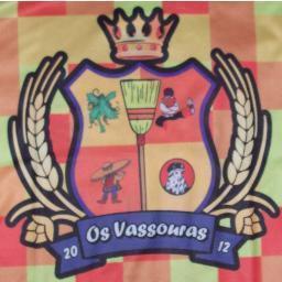 Os Vassouras pra quem não sabe é o mais novo Bloco de Carnaval de SM! E mais que isso, um grupo de pessoas com o mesmo propósito:Fazer festa! Seja ela qual for!