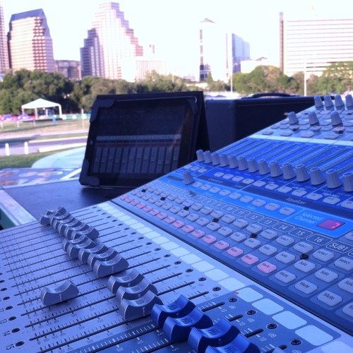 HiQProduction's profile picture. We're Hi Q Production: a team of sound engineers, producers and technicians elevating live shows to their highest quality execution.