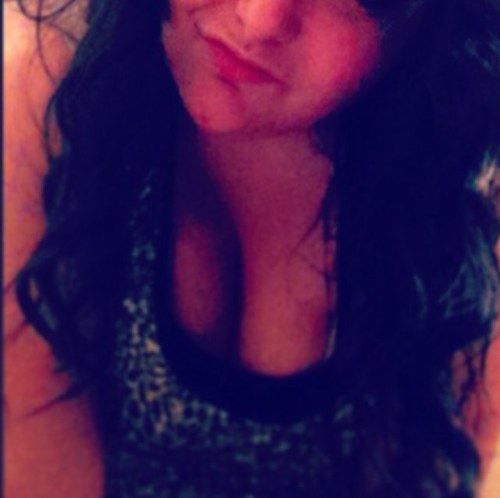 awk_whitegirls1's profile picture. Im a bitch. But I am a girl with a sensitive side. I am from the south and just let me tell ya, i dont watch my fucking mouth. ✌