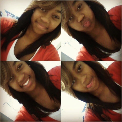 if youu dont follow back. imaa unfollow yoo ass :) so follow mee b'causeee i follow baackkk 3