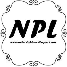 Nail polish blogger