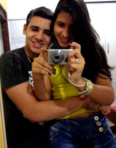 Construí amigos, enfrentei derrotas, venci obstáculos, bati na porta da vida e disse-lhe: Não tenho medo de vivê-la! Ariana, com mt dificuldade na persistência.