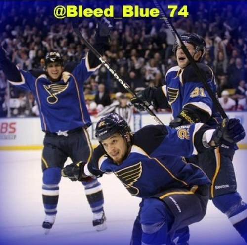 St. Louis Blues fan page. Follow us for the latest Blues scores, news, and chirps! Rockin' the Scott since 2012 #LongLiveTheNote St.Louis Missouri