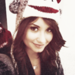 amo a @ddlovato ♥ & sou dono do @meninol0vatic