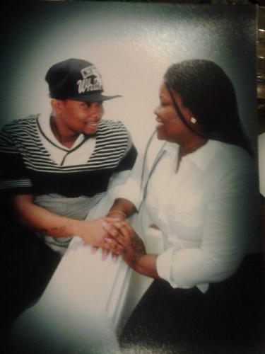 Happy family loving wat mines mehood&our3