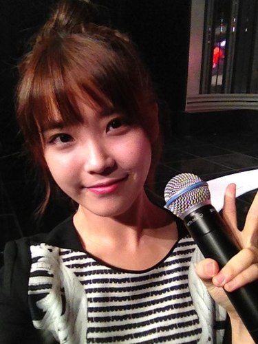 cute,k-pop addict,sweet,pretty,smart,makulet,mataray.