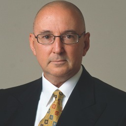 Dr Ross Honeywill is bestselling author, a digital entrepreneur & leader of the customer revolution.