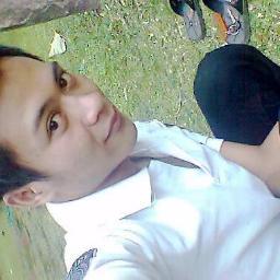 ku ingin setia pada seorng cwe yang bener benr aku syng.......................................