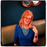 Lisa Barlow - @lisabnyc Twitter Profile Photo