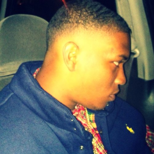 ROAD_TWO_RICHES's profile picture. 