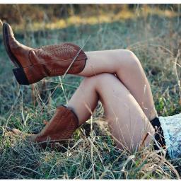 I like whiskey, trucks, mud and country boys!