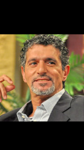 ‏ممثل كويتي ( كوميدي ) .. هذا حسابي الوحيد وسيتم توثيقه لأن هناك الكثير من انتحل شخصيتي في تويتر