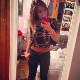 proud mahomie & obessed with Austin and clothes and Nick Kandler Cheerleading=life ;) I ♥ Jesus lolz