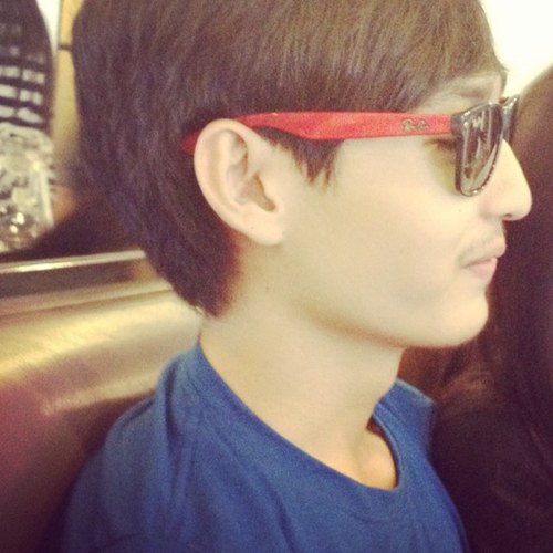 M live in Cambodia and just a simple 17 years boy