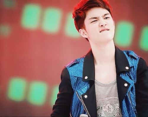 อันยองครับ ผมดีโอแห่งEXO-K ผมก็ตัวเล็กๆน่ารักกวนนิดๆแต่ว่า... ถ้าอยากรู้จักมากกว่านี้ก็กดฟอลแค่นี้ง่ายๆครับ^^ *โปรยจูบ*