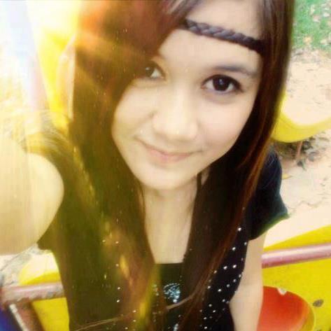 You follow I,I follow you back...
Jngn sombong ngan kitew...