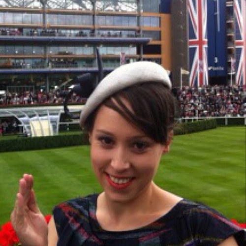 juliamcpherson's profile picture. Kiwi designer living it up in London