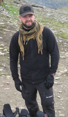 Plyyra's profile picture. Works with financial IT-sec. and likes lifting heavy things... Ohh... I forgot, food and wine.