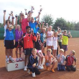 Blijf op de hoogte van de activiteiten van de afdeling tennis van SV Giethoorn SE!