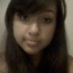 Finjo não me importar mas é em você que eu penso antes de dormir. '-'