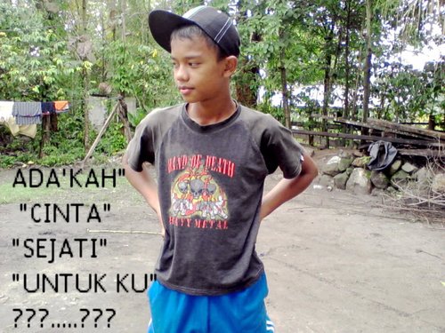An Amateur singer(RAPPER), a good COMEDIAN,a Pushy MAN, WHEREVER and WHENEVER,  I ALWAYS TRYING TO MAKE SOMEONE ELSE 'LAUGH' Its me :)