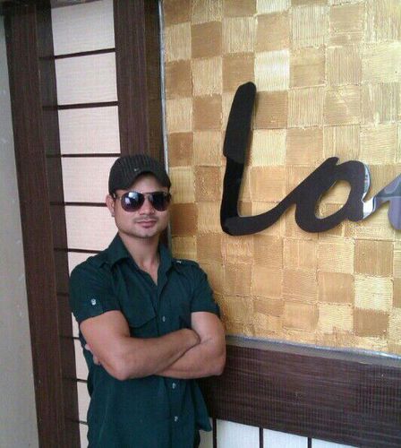 l am smart and cool boy. my id ashmohmmad@yahoo.com