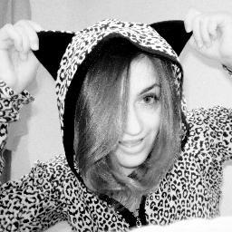 michellekrs's profile picture. Less is more.