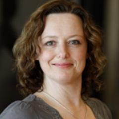 felizka's profile picture. Utflyttet sunnmøring og markedsfører. Litt over middels interessert i bil, engelsk fotball og hage. Tvitrer etter eget hode.