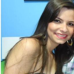 Estudante de Letras da UFSM, aquariana, colorada e gaúcha com muito orgulho! ;D