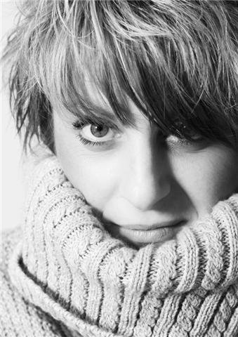 Hair Stylist- Make up artist -Make up tutor-stylist Wedding,proms events and corporate photo shoots.Midlands hair stylist and make up artist