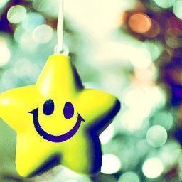 yomnaalkhair's profile picture. بداخلي طفلة ترفض النضوج &:)