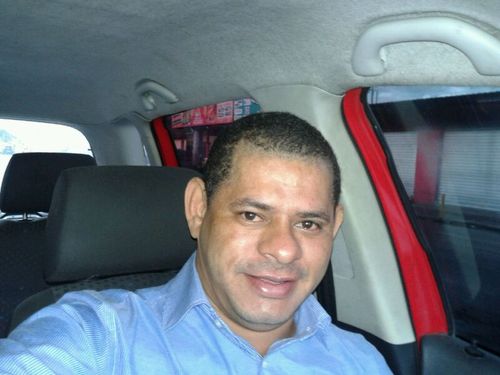 r2072140's profile picture. 