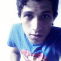 Ele é meu bebezinho, meu amorzinho, meu chato, meu grosso, meu namorado. Amo você meu anjo sem asas. - @gabriela_naufal aqui.