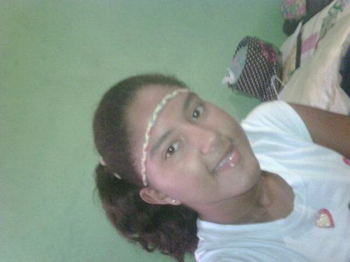 Me considero una persona alegre sonadora  divertida y además de eso bella