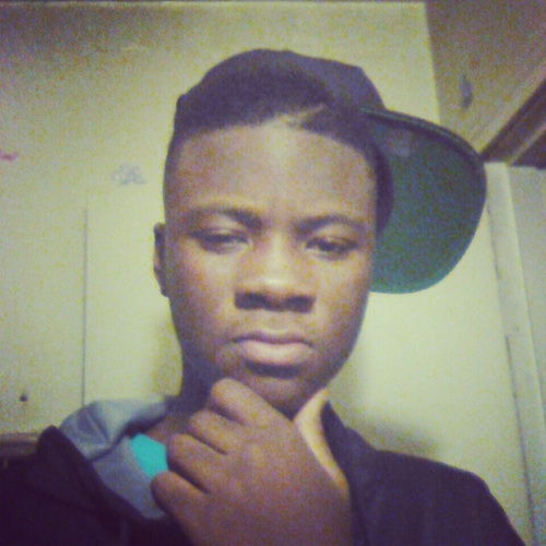people still talkin bout me but its all gravy, so many peolpe love me somebody gotta hate me...