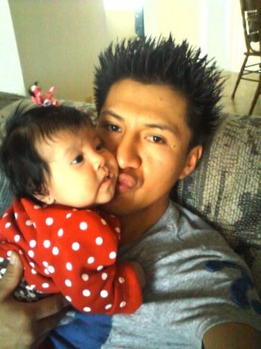 soy papa soltero busco una mamacita para mi hija jaja