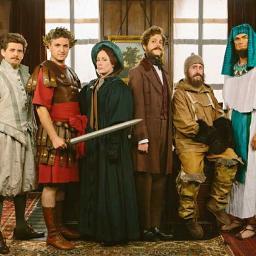 FAN PAGE for the award-winning BBC show 'Horrible Histories'. Latest news on the show, the cast/crew and their future projects. Series 1-5 available on DVD.