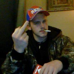 18 years old. single. complete jackass, pretty much do anything to make someone smile or laugh. loud and proud southerner. explicit content on occasion.