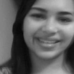 Senhor, não quero que meus olhos, percam o brilho do primeiro amor por Ti. Não quero que em mim se perca, o desejo de te Adorar ♪