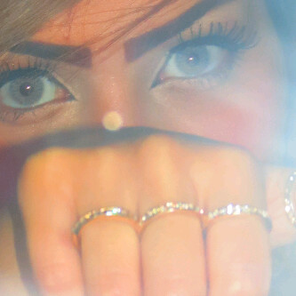 عوبـهه و أغار واحُب التملك والتسلط والعناد و العياره ;$