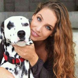 Decidida, amante de los animales, y extrovertida, un poco loca pero valoro mucho las personas que tengo a mi lado.