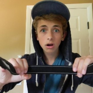 JasonKe77452769's profile picture. Follow @_JasonKelly