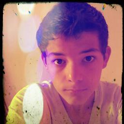 Sou um retardado q curte a vida pra vale e q se importa com qulquer merda ;)