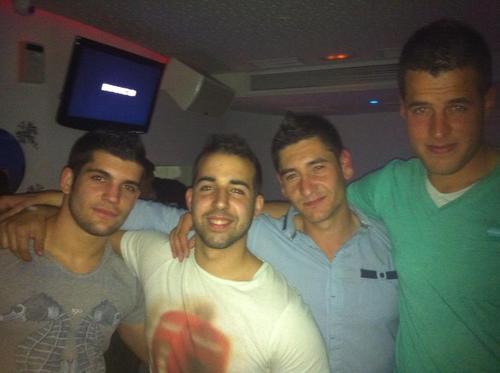 remalote's profile picture. la balanza tiene que estar siempre equilibrada :)