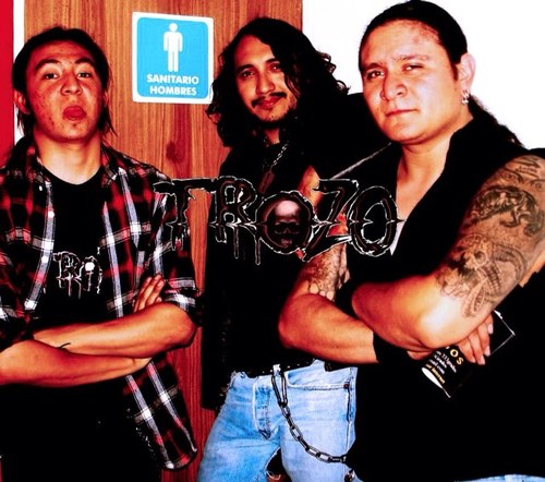 TROZODEATH's profile picture. Head-Smash Death/Thrash Metal band from Tequila Land making noise since 2009
http://t.co/CumseEg4Xj