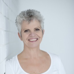 Deb_Hocking's profile picture. It's never too late to live happily every after!