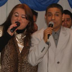 CASADA COM O EV BIRA ROCHA  HÁ 18 ANOS, BAIANA ,MORANDO NO MOMENTO EM PORTUGAL.
SERVA DO SENHOR JESUS!
http://t.co/ORuNiVdO