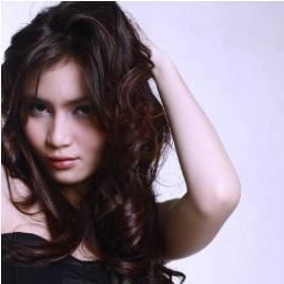 armaningrum's profile picture. A little girl who like rabbits Path: Ask Me