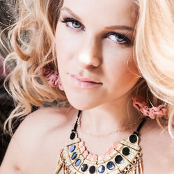 KarizmaOfficial's profile picture. 