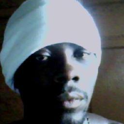 vsmusicmix's profile picture. I  LISTEN TO ANYTHING ALSO IM A CHALLENGER CAUSE I CHALLENGE MY OWN SELF TO DO A MIXTAPE I DON'T KNOW IF I CAN DO IT BUT IM GONA TRY .https://t.co/RsCEECRa5m